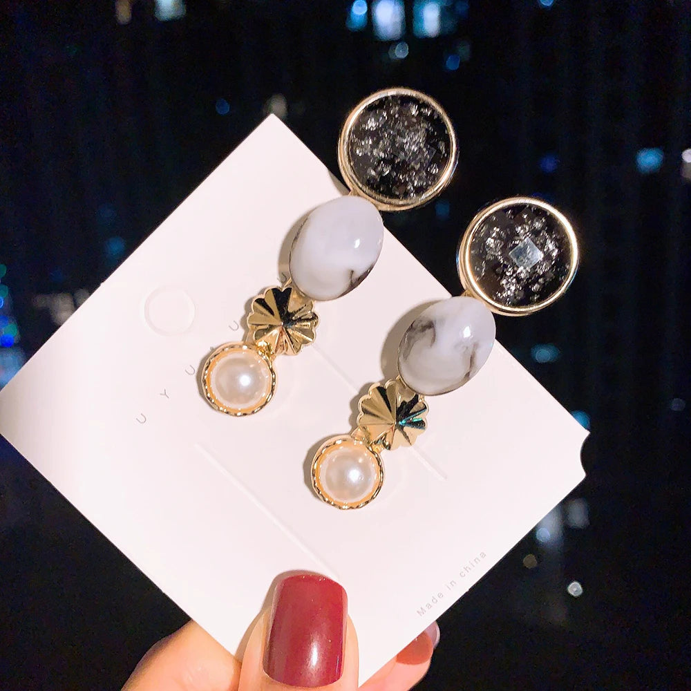 Woman Elegant Geometric Pearl Hairpins Korean Style Hair Clips Alloy Barrettes Girls Hair Accessories Hair Grips Headwear