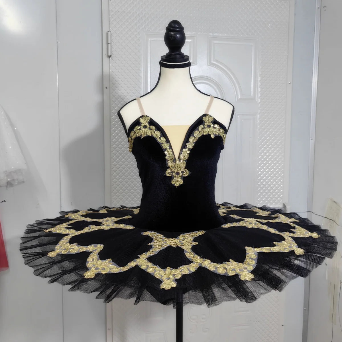 Red Black White Ballet Tutu Skirt Velvet Top Professional Belly Dance Costumes White Swan Lake Costumes Performance Clothing